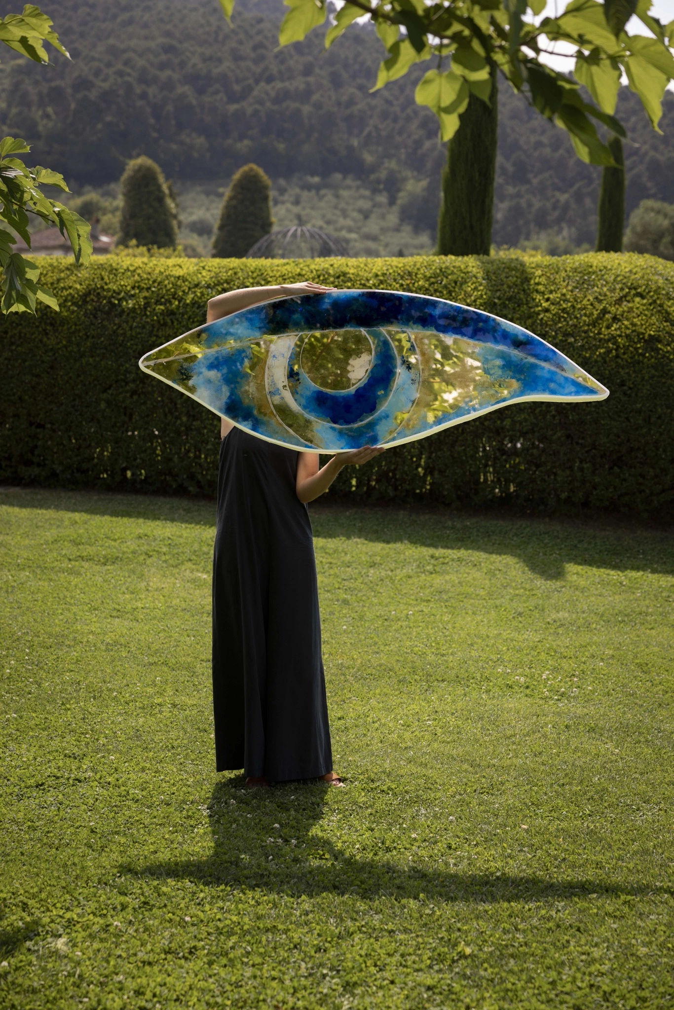 Fluid identity — photograph 1 of 5